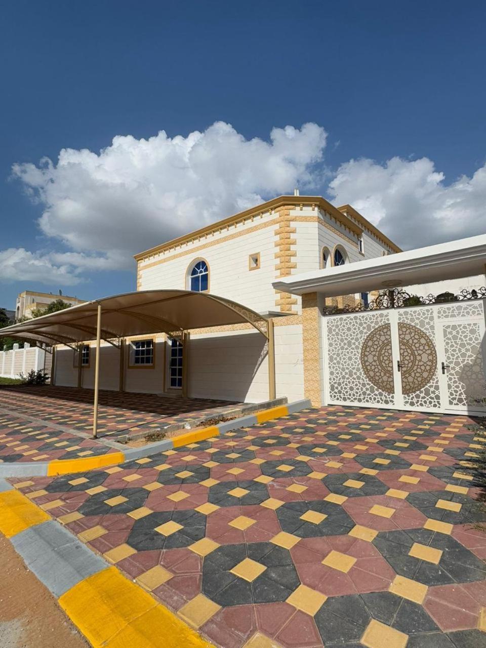 International Abu-Dhabi Hostel Villa Αμπού Ντάμπι Εξωτερικό φωτογραφία