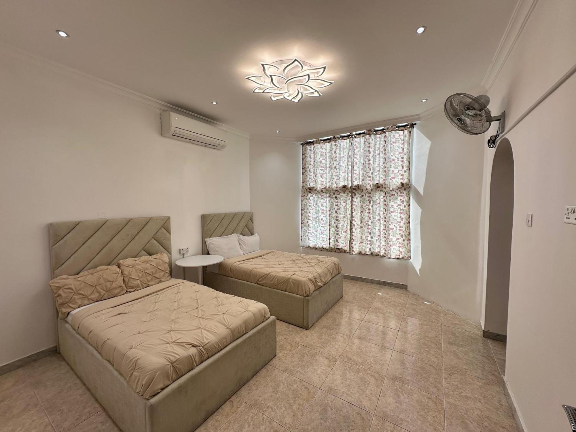 International Abu-Dhabi Hostel Villa Αμπού Ντάμπι Εξωτερικό φωτογραφία