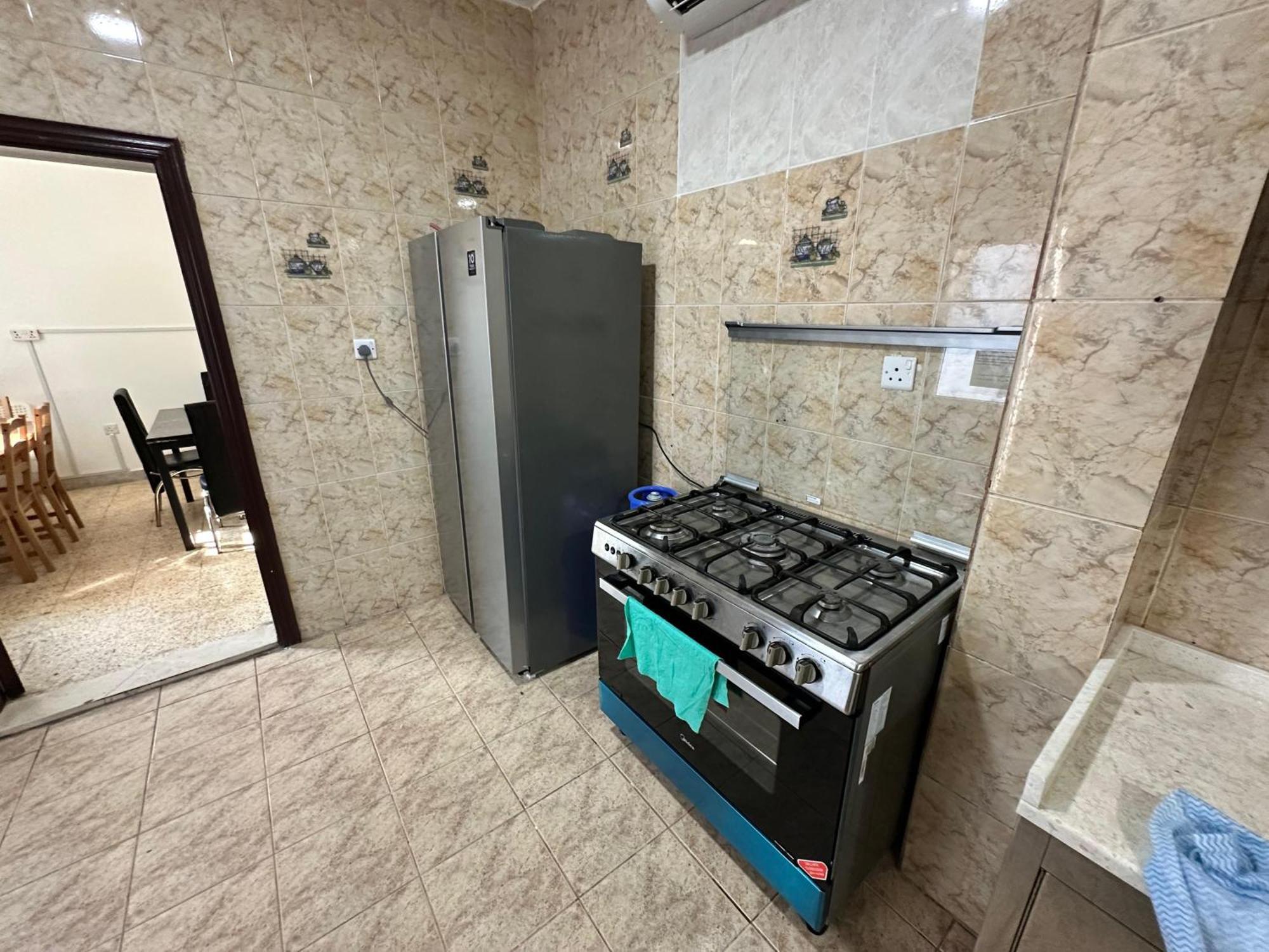 International Abu-Dhabi Hostel Villa Αμπού Ντάμπι Εξωτερικό φωτογραφία