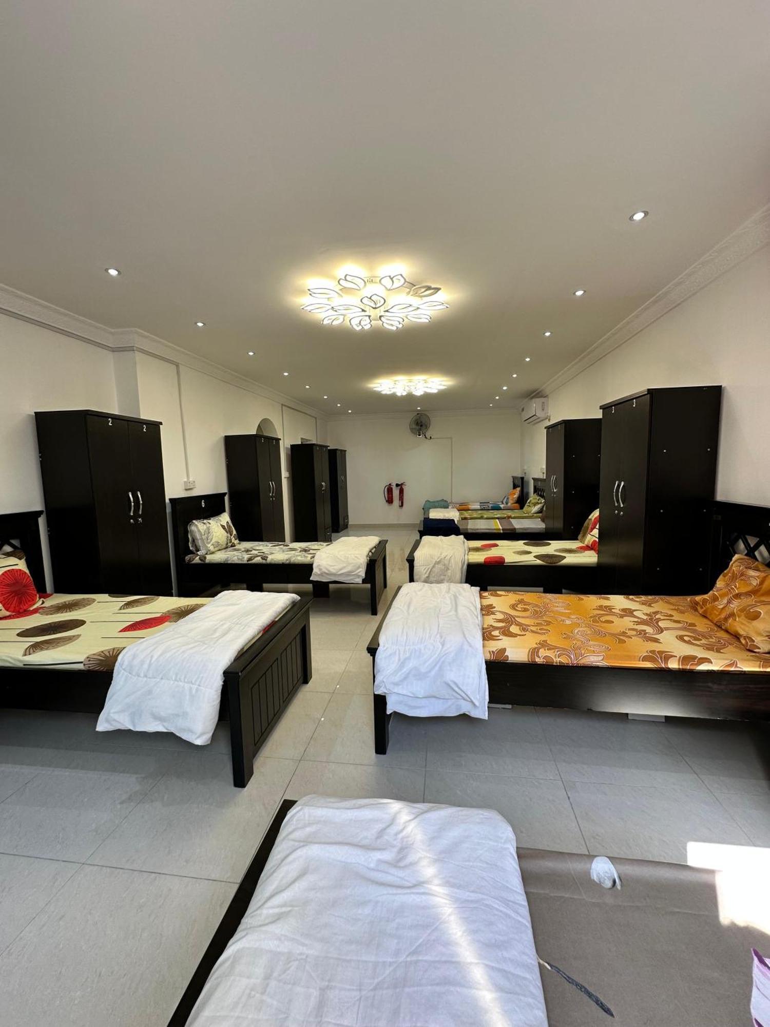 International Abu-Dhabi Hostel Villa Αμπού Ντάμπι Εξωτερικό φωτογραφία