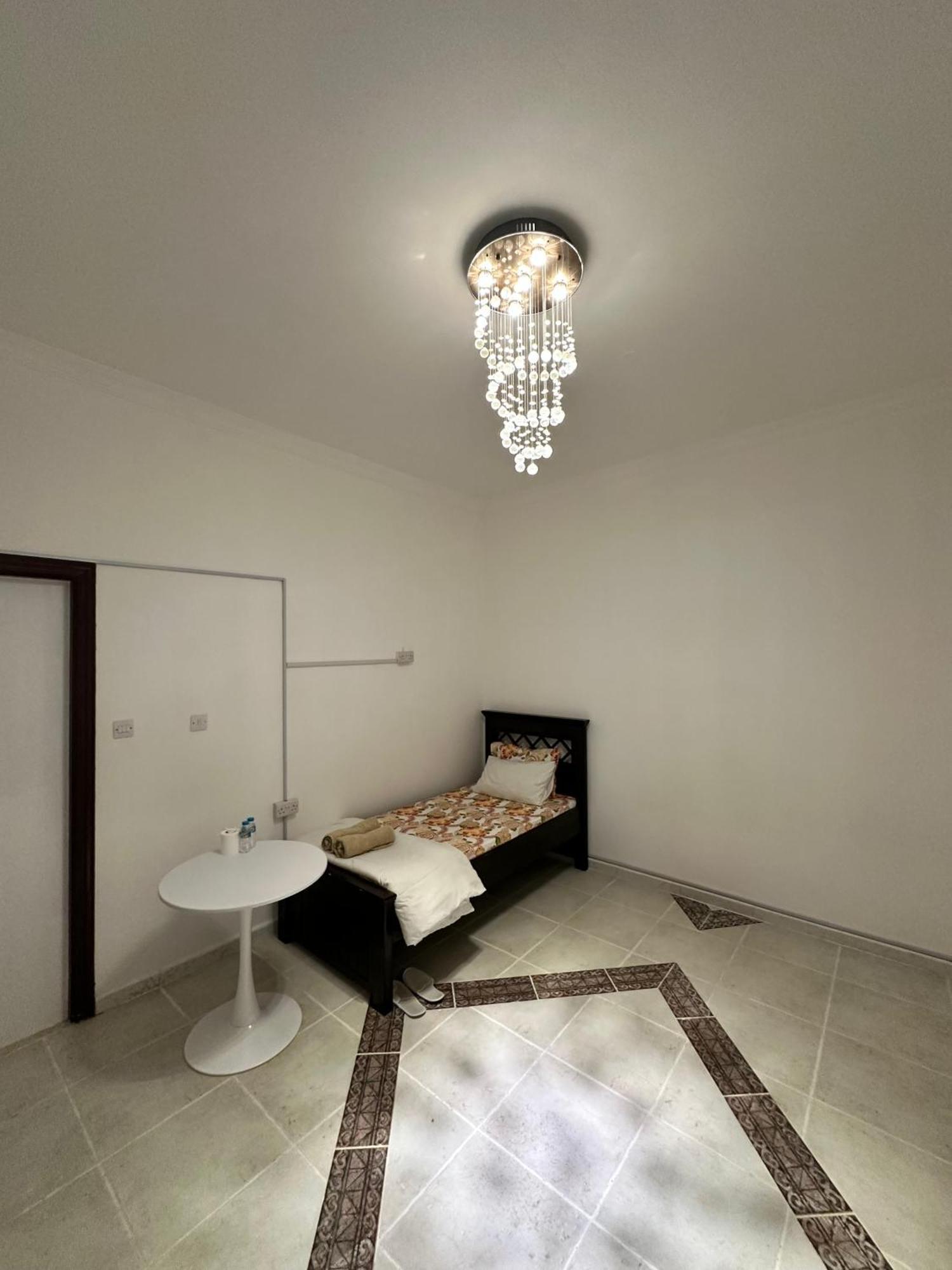 International Abu-Dhabi Hostel Villa Αμπού Ντάμπι Εξωτερικό φωτογραφία